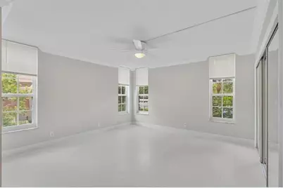 3800  Oaks Clubhouse Dr, Unit #201, Pompano Beach, FL 33069 - Photo 16