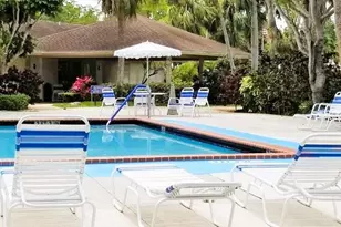 3800 Oaks Clubhouse Dr, Pompano Beach, FL 33069 - Photo 36