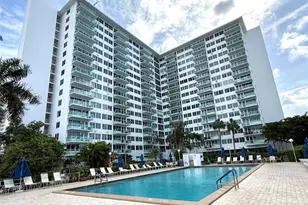 3233 NE 34th St, Fort Lauderdale, FL 33308 - Photo 1