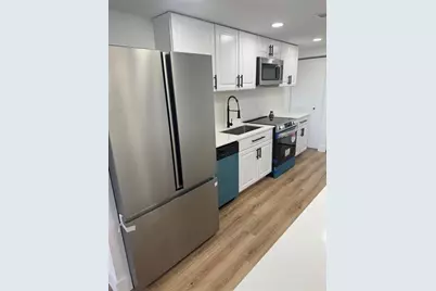 761 E Coco Plum Cir, Unit #6, Plantation, FL 33324 - Photo 4