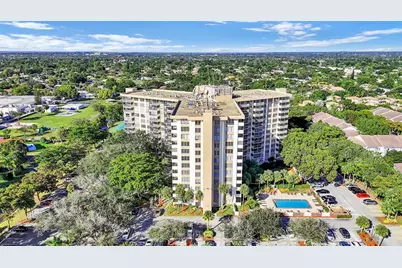 10777 W Sample Rd, Unit #711, Coral Springs, FL 33065 - Photo 2