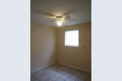 [Address not provided], Hallandale Beach, FL 33009 - Photo 14