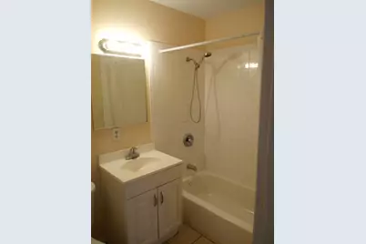 [Address not provided], Hallandale Beach, FL 33009 - Photo 10