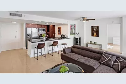 7601 E Treasure Dr, Unit #1524, North Bay Village, FL 33141 - Photo 8