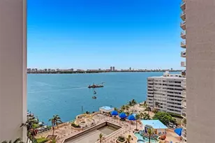 7601 E Treasure Dr, North Bay Village, FL 33141 - Photo 20