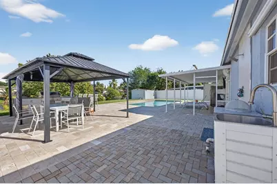 401 NW 39th St, Deerfield Beach, FL 33064 - Photo 28