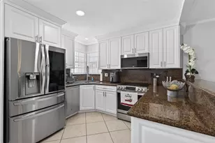 401 NW 39th St, Deerfield Beach, FL 33064 - Photo 12