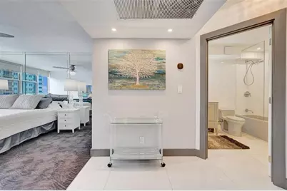 2030 S Ocean Dr, Unit #510, Hallandale Beach, FL 33009 - Photo 18