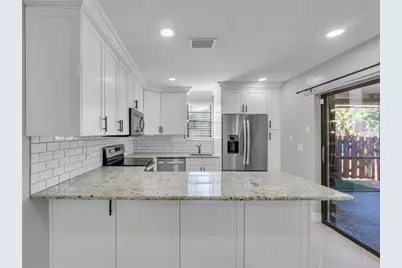 2675 NW 99th Ave, Coral Springs, FL 33065 - Photo 12