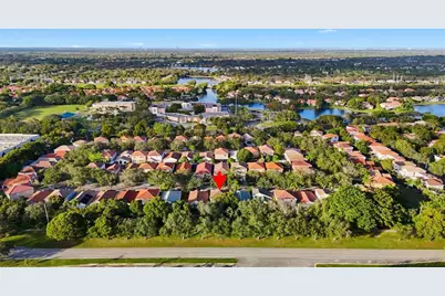 10830  Limeberry Dr, Cooper City, FL 33026 - Photo 48