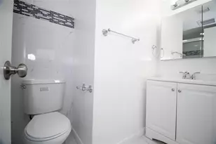 11430 NW 45th St, Coral Springs, FL 33065 - Photo 12