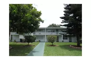 301 Oakridge Q, Deerfield Beach, FL 33442 - Photo 1