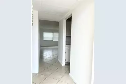4411 NW 16th St, Unit #207, Fort Lauderdale, FL 33313 - Photo 4