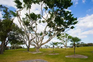 60 Flanders B, Delray Beach, FL 33484 - Photo 22