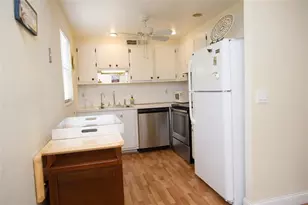 60 Flanders B, Delray Beach, FL 33484 - Photo 6