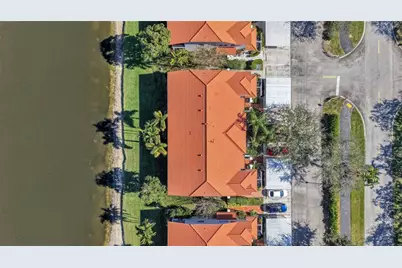 7685  Springwater Place, Unit #201, Boynton Beach, FL 33437 - Photo 6