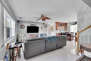108 SE 14th Ct, Deerfield Beach, FL 33441 - Photo 6
