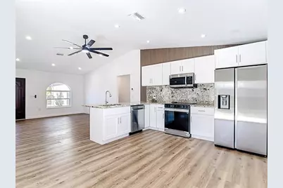 2565  Englewood Rd, Venice, FL 34293 - Photo 4