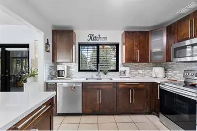 400 NW 98th Avenue, Pembroke Pines, FL 33024 - Photo 12