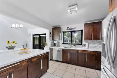 400 NW 98th Avenue, Pembroke Pines, FL 33024 - Photo 10