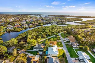 1371 Cumberland Rd, Venice, FL 34293 - Photo 6