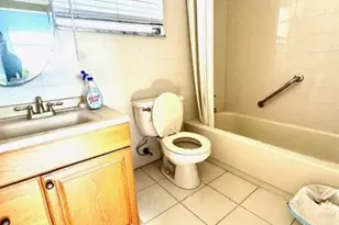 271 SW 11th Ave, Hallandale Beach, FL 33009 - Photo 20