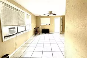 271 SW 11th Ave, Hallandale Beach, FL 33009 - Photo 16