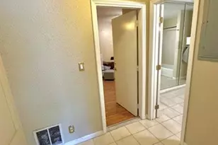 271 SW 11th Ave, Hallandale Beach, FL 33009 - Photo 6