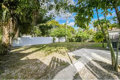 1227  Cherokee Street, Jupiter, FL 33458 - Photo 6