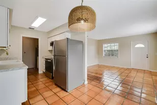 1227 Cherokee St, Jupiter, FL 33458 - Photo 12