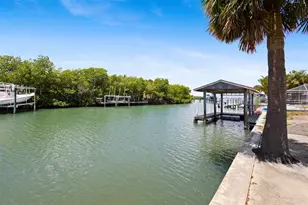 1709 Rio Vista Dr, Fort Pierce, FL 34949 - Photo 4