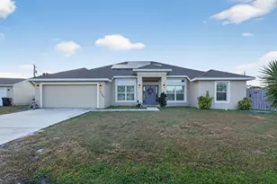 1702 SW Gloria Ln, Port Saint Lucie, FL 34953 - Photo 2