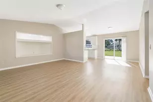 516 SW Buswell Ave, Port Saint Lucie, FL 34983 - Photo 4