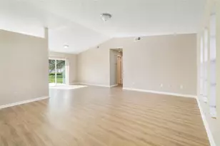 516 SW Buswell Ave, Port Saint Lucie, FL 34983 - Photo 6