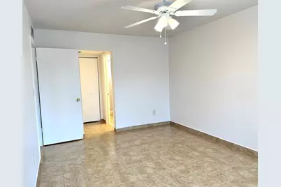 7355 W 4th Ave, Unit #215, Hialeah, FL 33014 - Photo 8