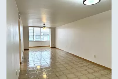 7355 W 4th Ave, Unit #215, Hialeah, FL 33014 - Photo 4