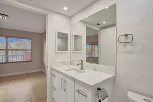 701 SW 142nd Ave, Hollywood, FL 33027 - Photo 6