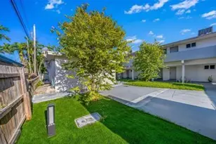 720 NE 7th St, Hallandale Beach, FL 33009 - Photo 6