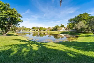 3090 S Oakland Forest Dr, Unit #1904, Oakland Park, FL 33309 - Photo 4
