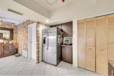 9661 NW 24th Pl, Sunrise, FL 33322 - Photo 12