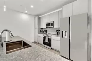 2100 Miami Rd, Fort Lauderdale, FL 33316 - Photo 6