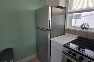 3212 NE 7th Pl, Pompano Beach, FL 33062 - Photo 8