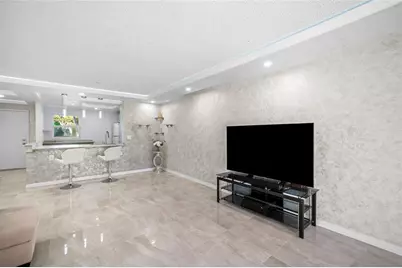 2615 NE 3rd Court, Unit #220, Boynton Beach, FL 33435 - Photo 8