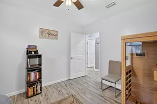 1383 NE 38th St, Oakland Park, FL 33334 - Photo 28