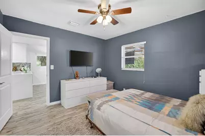 1383 NE 38th St, Oakland Park, FL 33334 - Photo 32