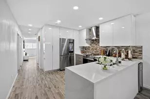 1383 NE 38th St, Oakland Park, FL 33334 - Photo 12