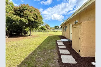 2943 NW 13th St, Fort Lauderdale, FL 33311 - Photo 30