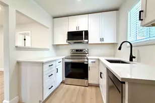 2943 NW 13th St, Fort Lauderdale, FL 33311 - Photo 2