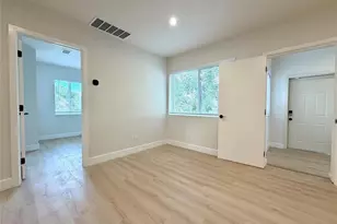 2943 NW 13th St, Fort Lauderdale, FL 33311 - Photo 4