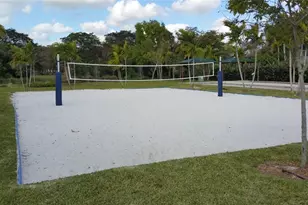 605 Oaks Dr, Pompano Beach, FL 33069 - Photo 22